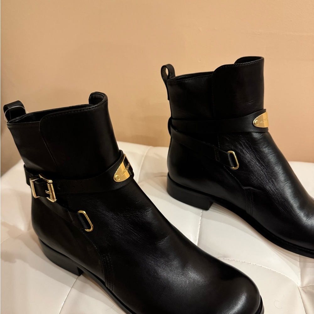 Michael Kors Black Leather Boots with Gold Accents. - Picture 8 of 8
